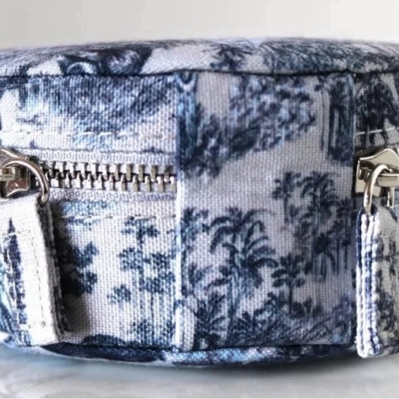 DIOR AROUND THE WORLD JEWLRY ACCESSORIES 💙💙💙 NWOT - Picture 2 of 4